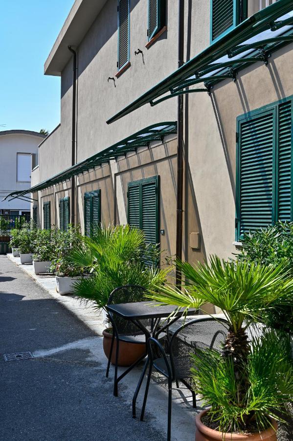 Hotel Delle Rose San Bartolomeo Al Mare Εξωτερικό φωτογραφία
