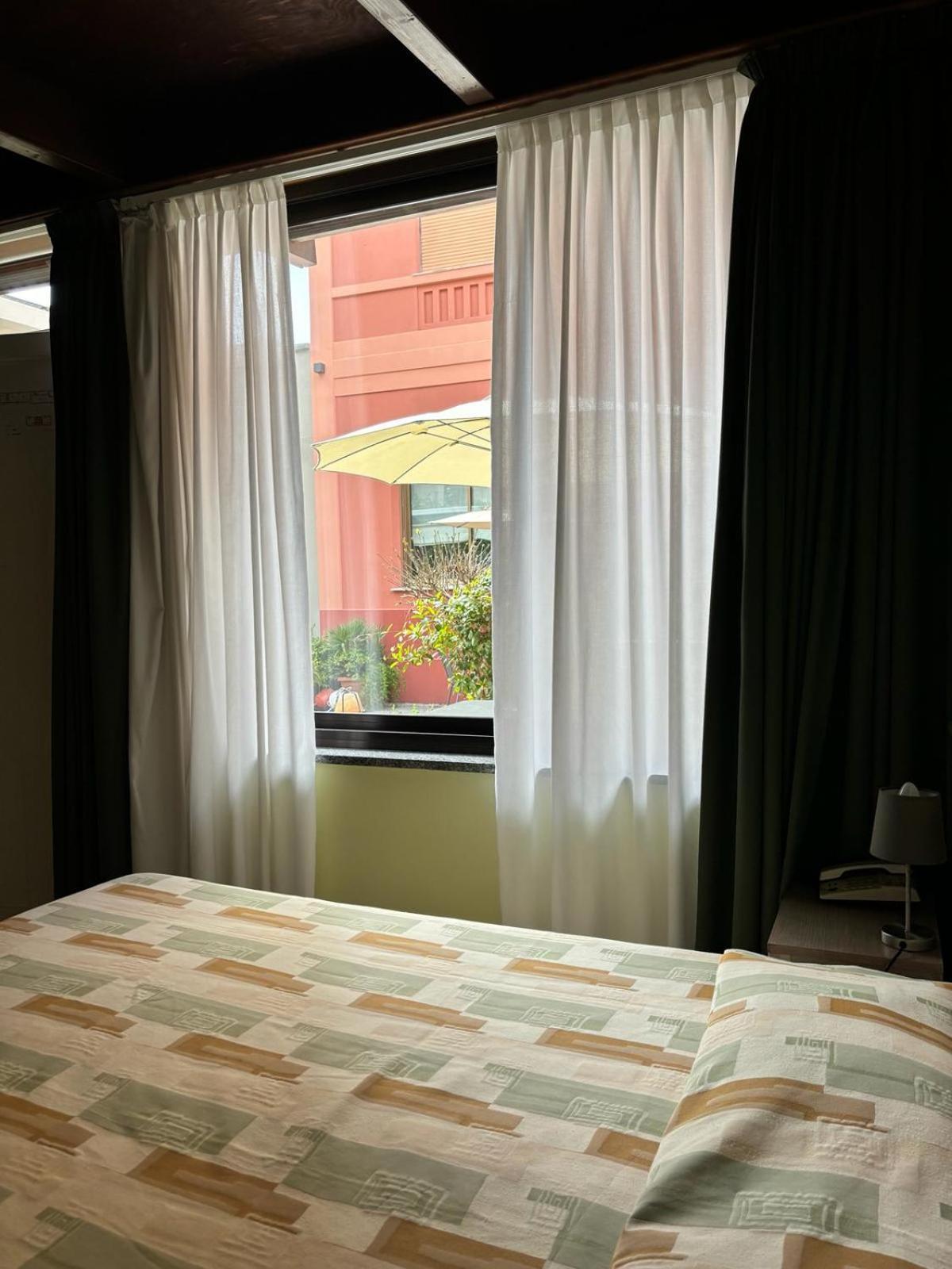 Hotel Delle Rose San Bartolomeo Al Mare Εξωτερικό φωτογραφία