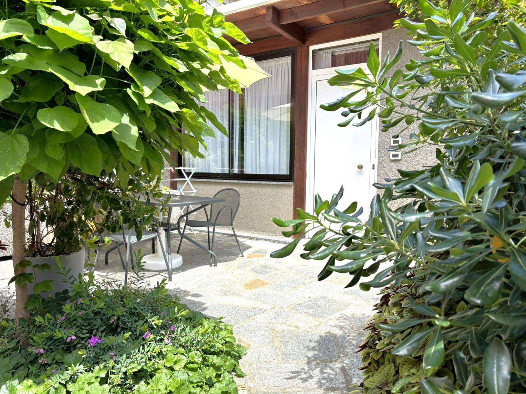 Hotel Delle Rose San Bartolomeo Al Mare Εξωτερικό φωτογραφία