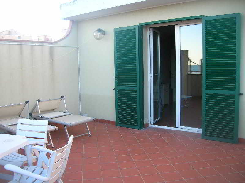 Hotel Delle Rose San Bartolomeo Al Mare Εξωτερικό φωτογραφία
