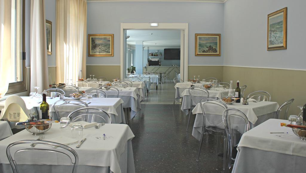 Hotel Delle Rose San Bartolomeo Al Mare Εξωτερικό φωτογραφία