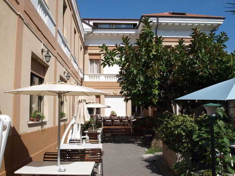 Hotel Delle Rose San Bartolomeo Al Mare Εξωτερικό φωτογραφία